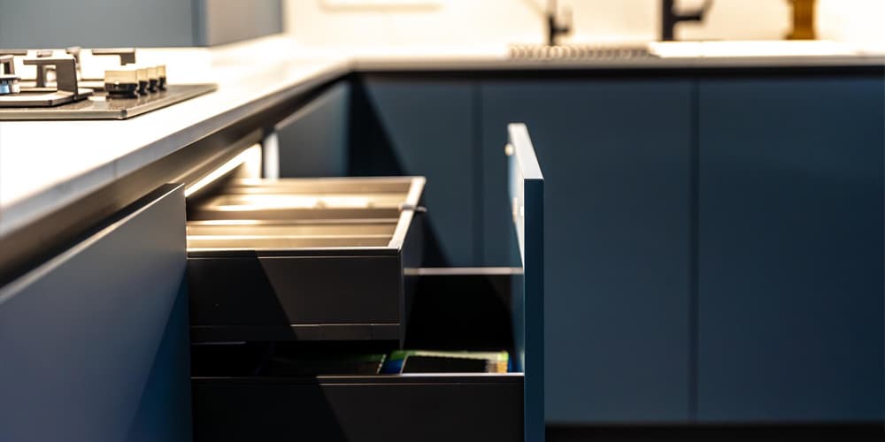 Professional Cabinet Finishing